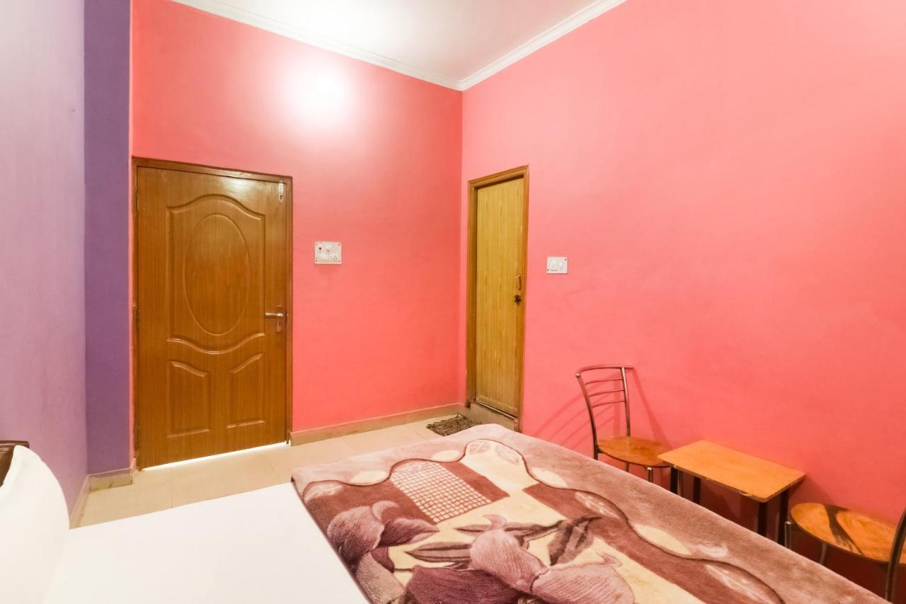 Spot On 61434 Sabri Barkat Hotel Roorkee Екстериор снимка