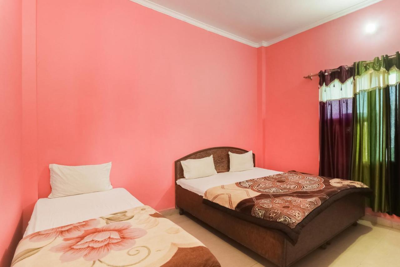 Spot On 61434 Sabri Barkat Hotel Roorkee Екстериор снимка