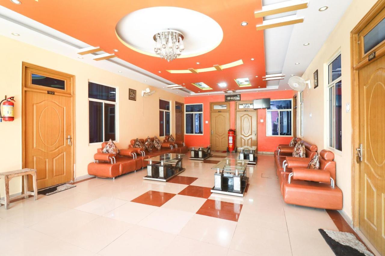 Spot On 61434 Sabri Barkat Hotel Roorkee Екстериор снимка