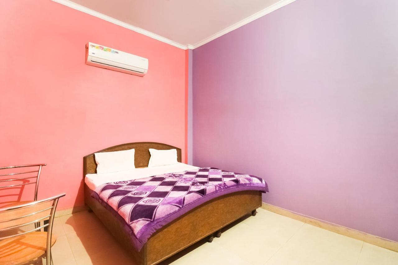 Spot On 61434 Sabri Barkat Hotel Roorkee Екстериор снимка