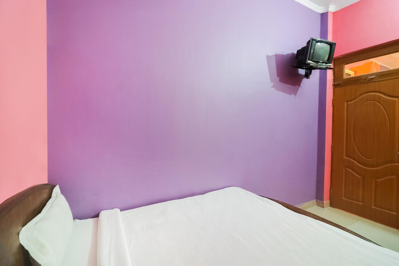 Spot On 61434 Sabri Barkat Hotel Roorkee Екстериор снимка